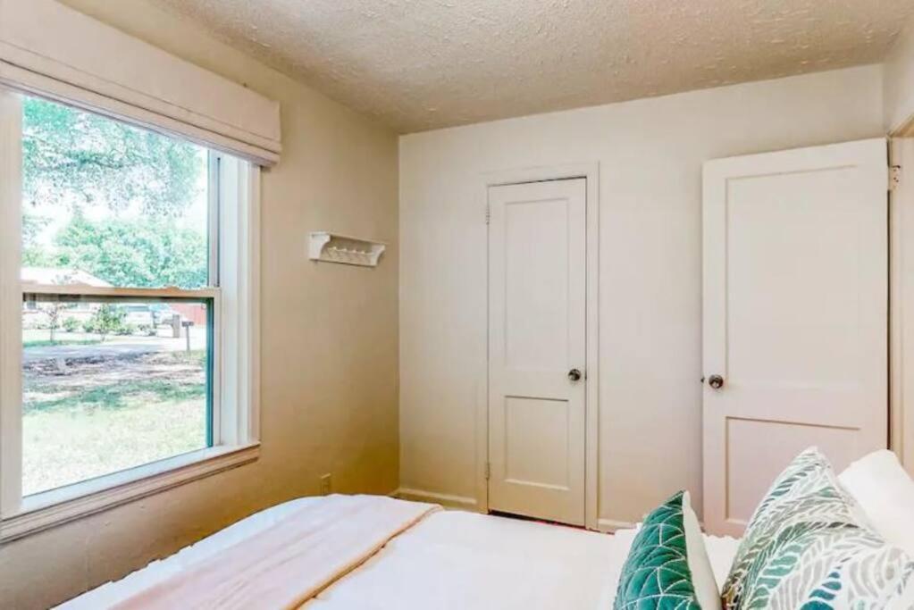 Вилла Private, Quiet-Close To Dwntn Pensacola, Stadium, Beaches Экстерьер фото